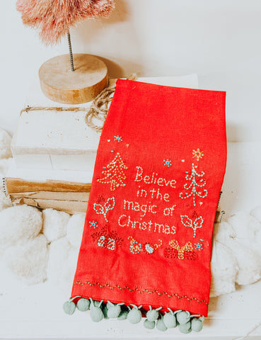 Olivewood’s Home Line~Christmas hand towel.