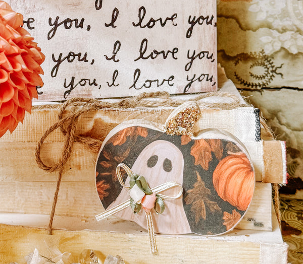 Olivewood’s 4” chubby pumpkin shelf sitter.